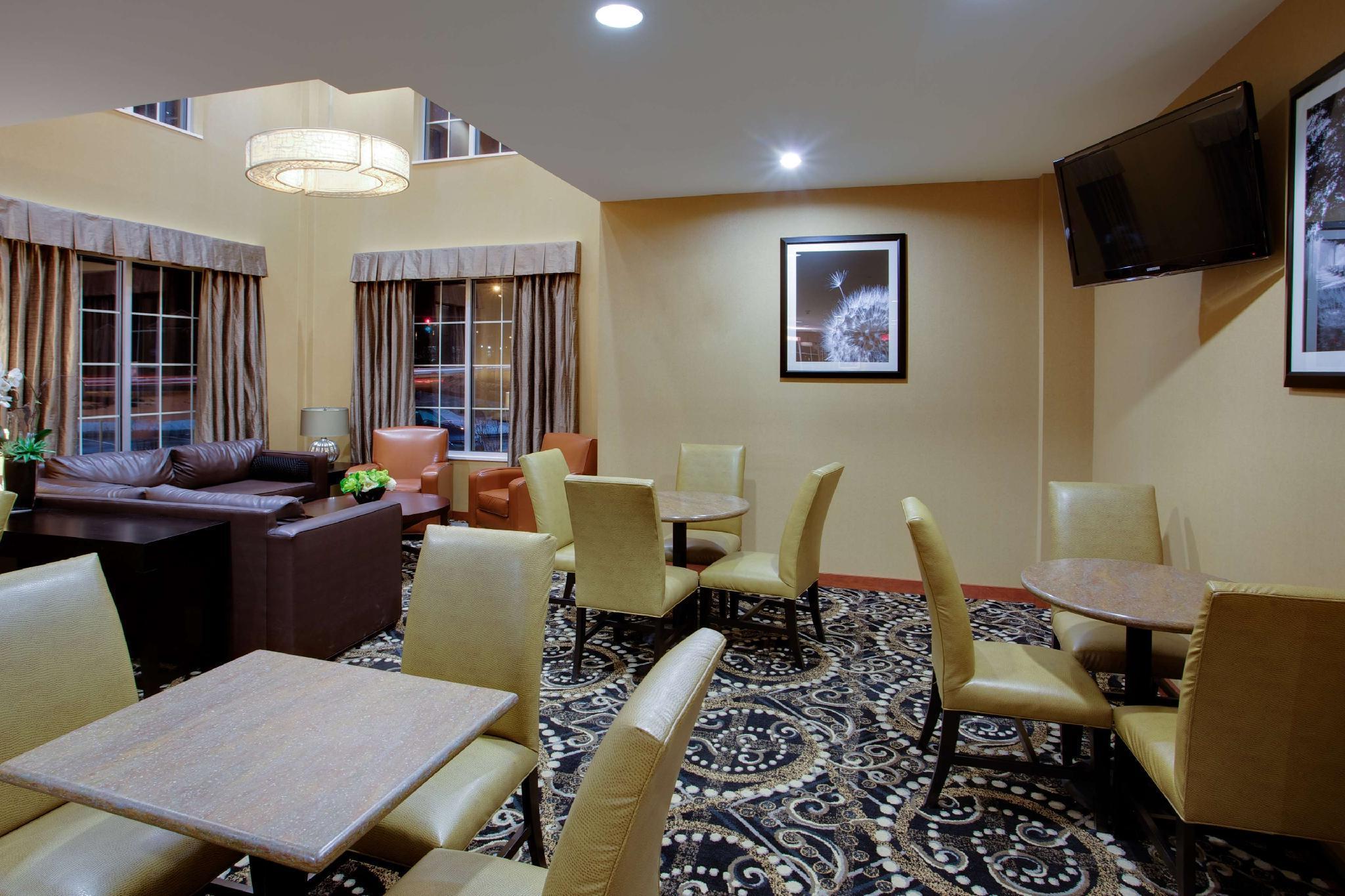 Hampton Inn Manchester Downtown Exterior photo
